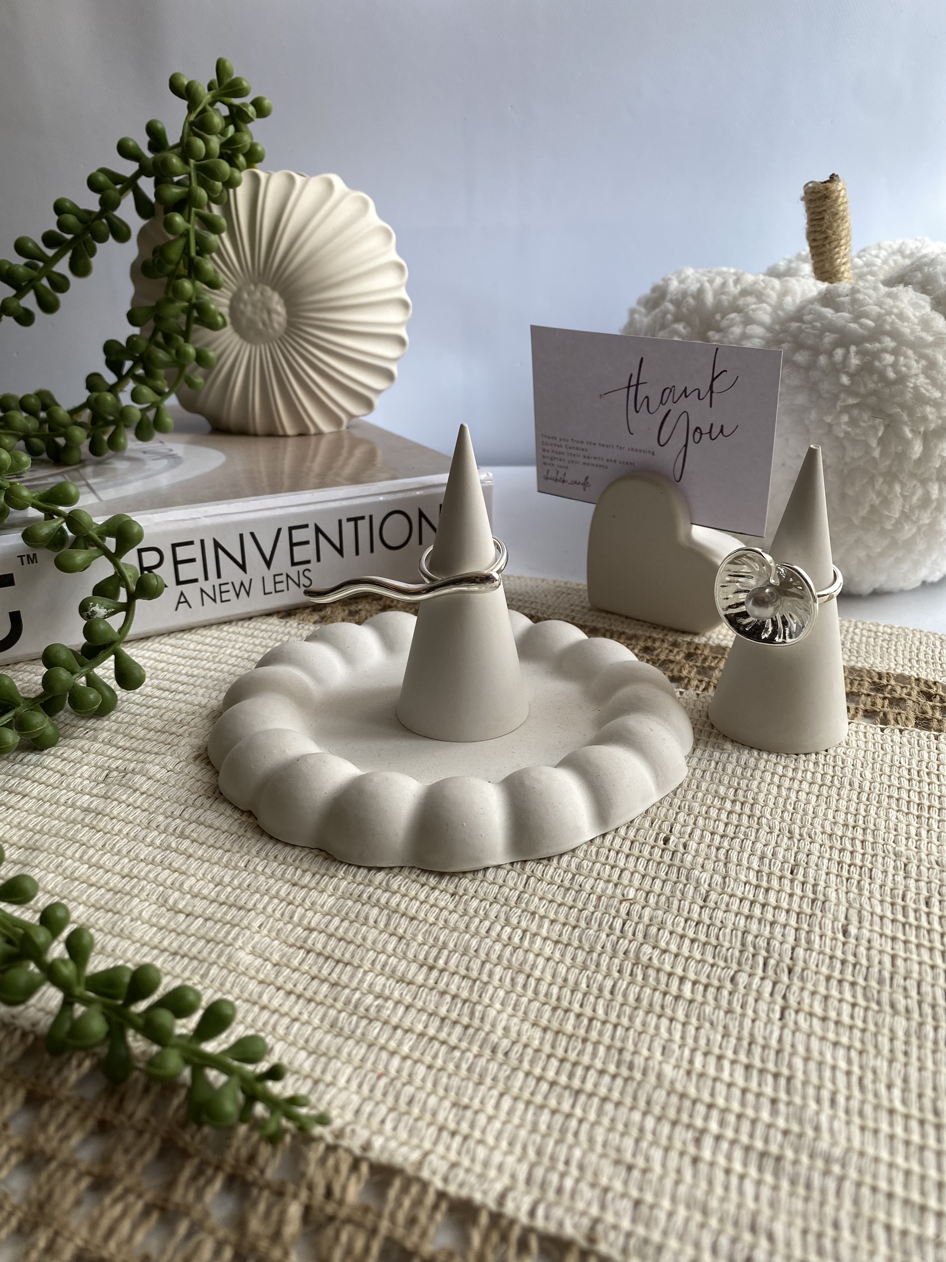 استند انگشتر مخروطی